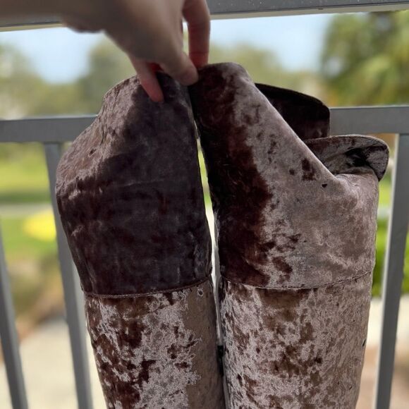 Nwt Rouge Helium Taupe Velvet High Heeled Boots  Women’s Size 11 Shoes - Picture 3 of 9